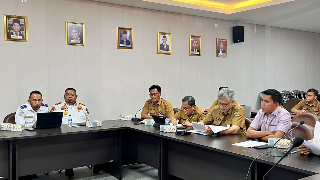 Kunjungan Pansus Raperda Urusan Perhubungan DPRD Kutai Kartanegara 2026 — foto 6