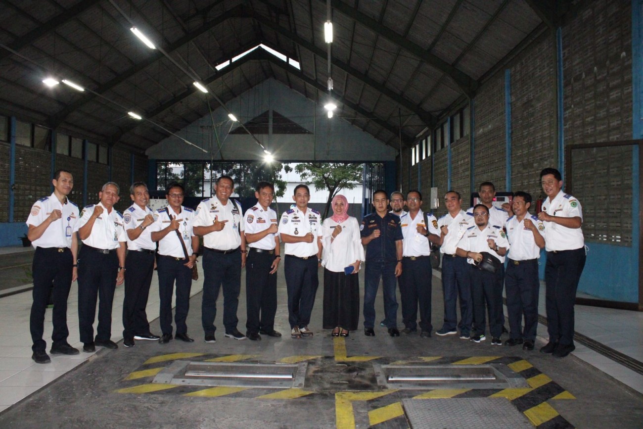 Kunjungan Kerja Dinas Perhubungan Provinsi Kalimantan Timur ke UPT Pengelolaan Prasarana Perhubungan Arjowinangun, Malang